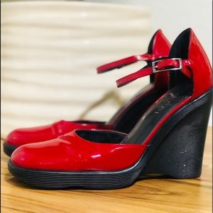 Vintage Gucci by Tom Ford Red Patented Shoes